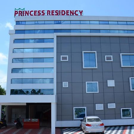 מלון נדומבסרי Princess Residency מראה חיצוני תמונה