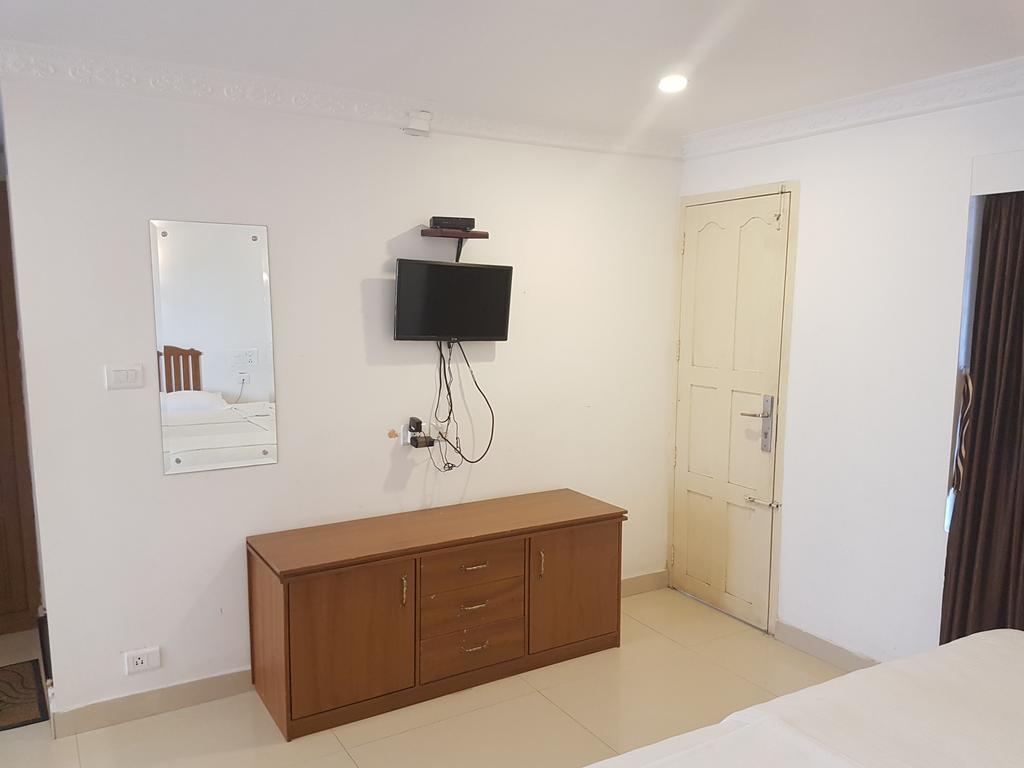 מלון נדומבסרי Princess Residency מראה חיצוני תמונה